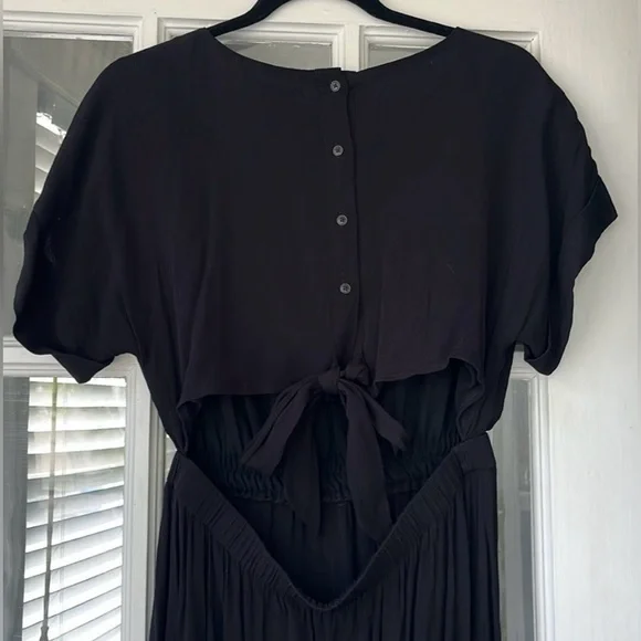 Ann Taylor Elegant Black Tie-Back cut out dress - Picture 10 of 14